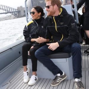 Veja Esplar logo sneakers size 6